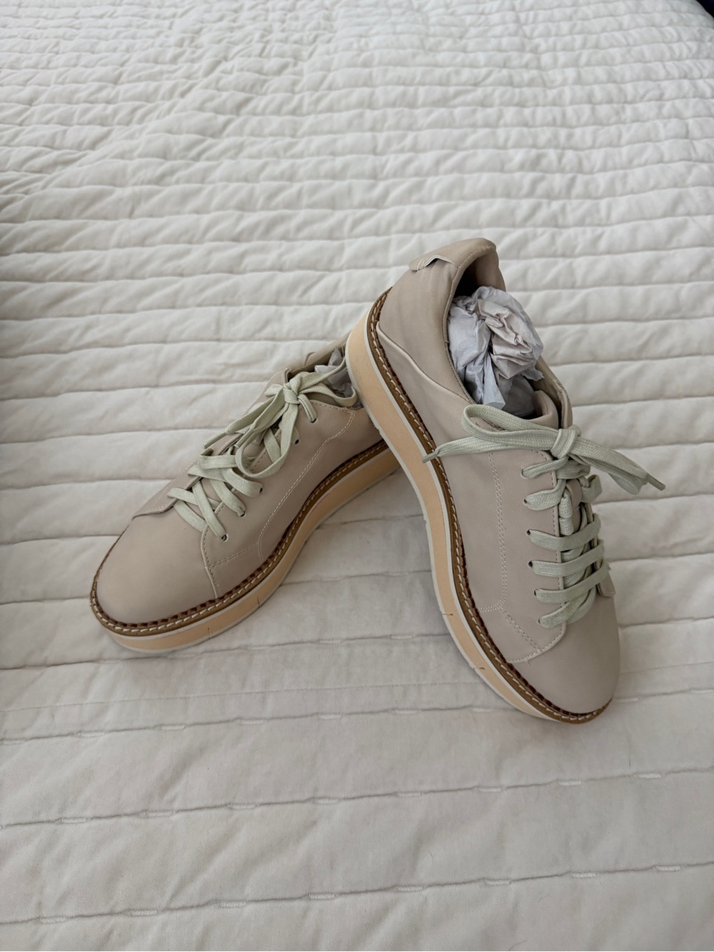 ShuShop Cream Platform Leather Sneakers